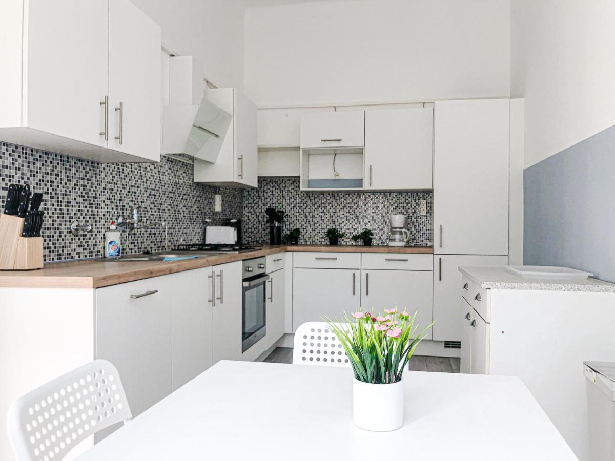 Commodious 2Br Apt. Near Akh-Perfect For Groups Viyana Dış mekan fotoğraf